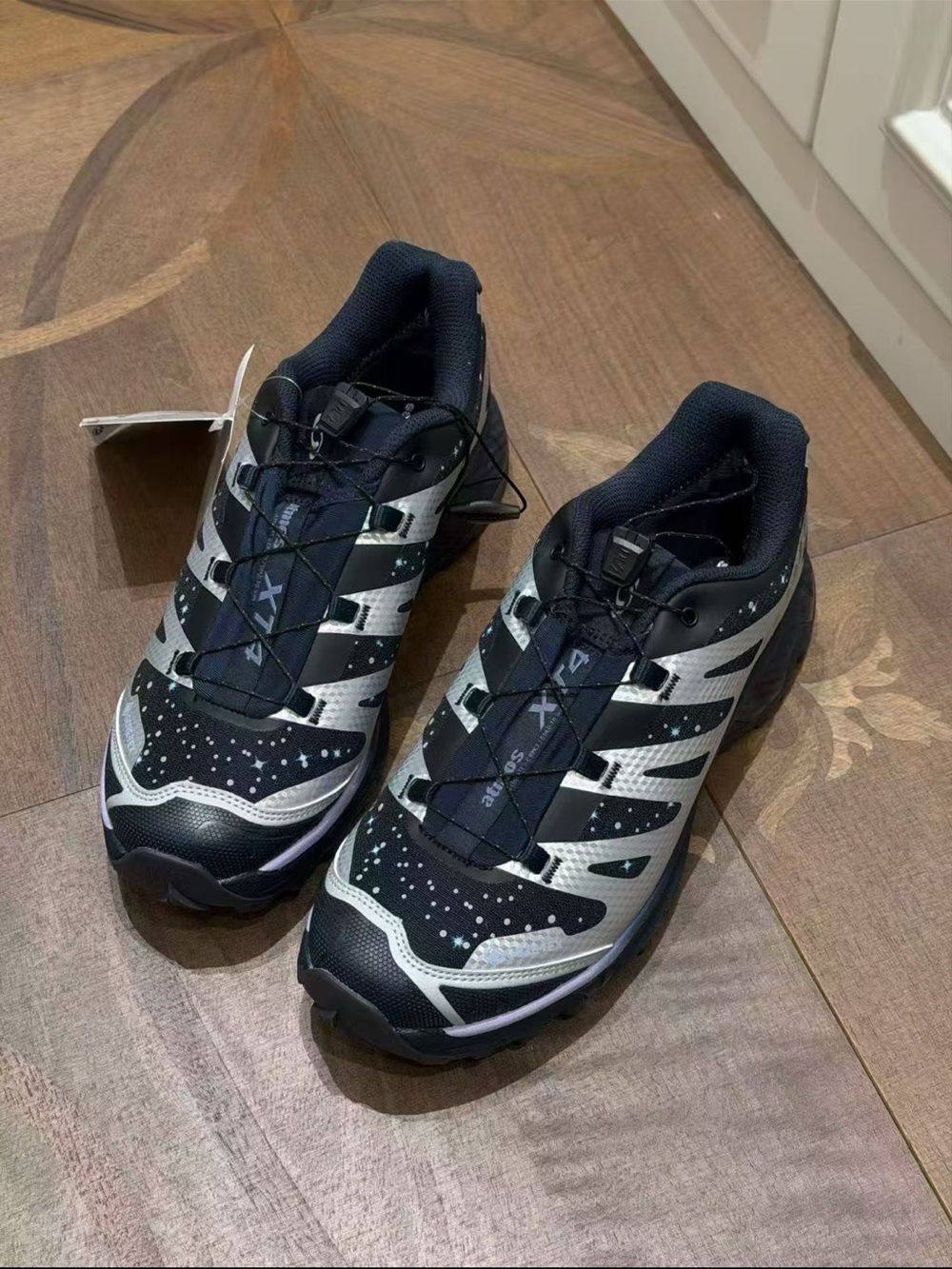 SALOMON × atmos XT-4 OG GORE-TEX Carbon Silver Cosmic Sky Trail Sneaker NWOT - Picture 3 of 10